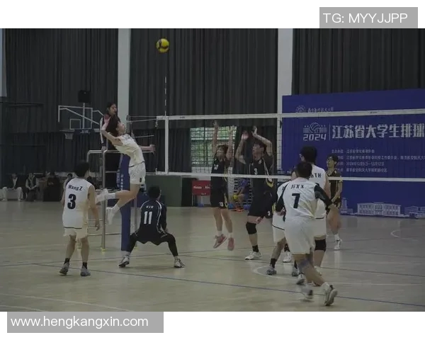 重庆排球队的拼搏之路:一段关于奋斗与团结的排球纪实故事 重庆排球队的拼搏之路:一段关于奋斗与团结的排球纪实故事