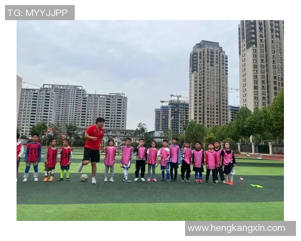 如何在活动中与足球明星合影并留下难忘的瞬间技巧分享 如何在活动中与足球明星合影并留下难忘的瞬间技巧分享